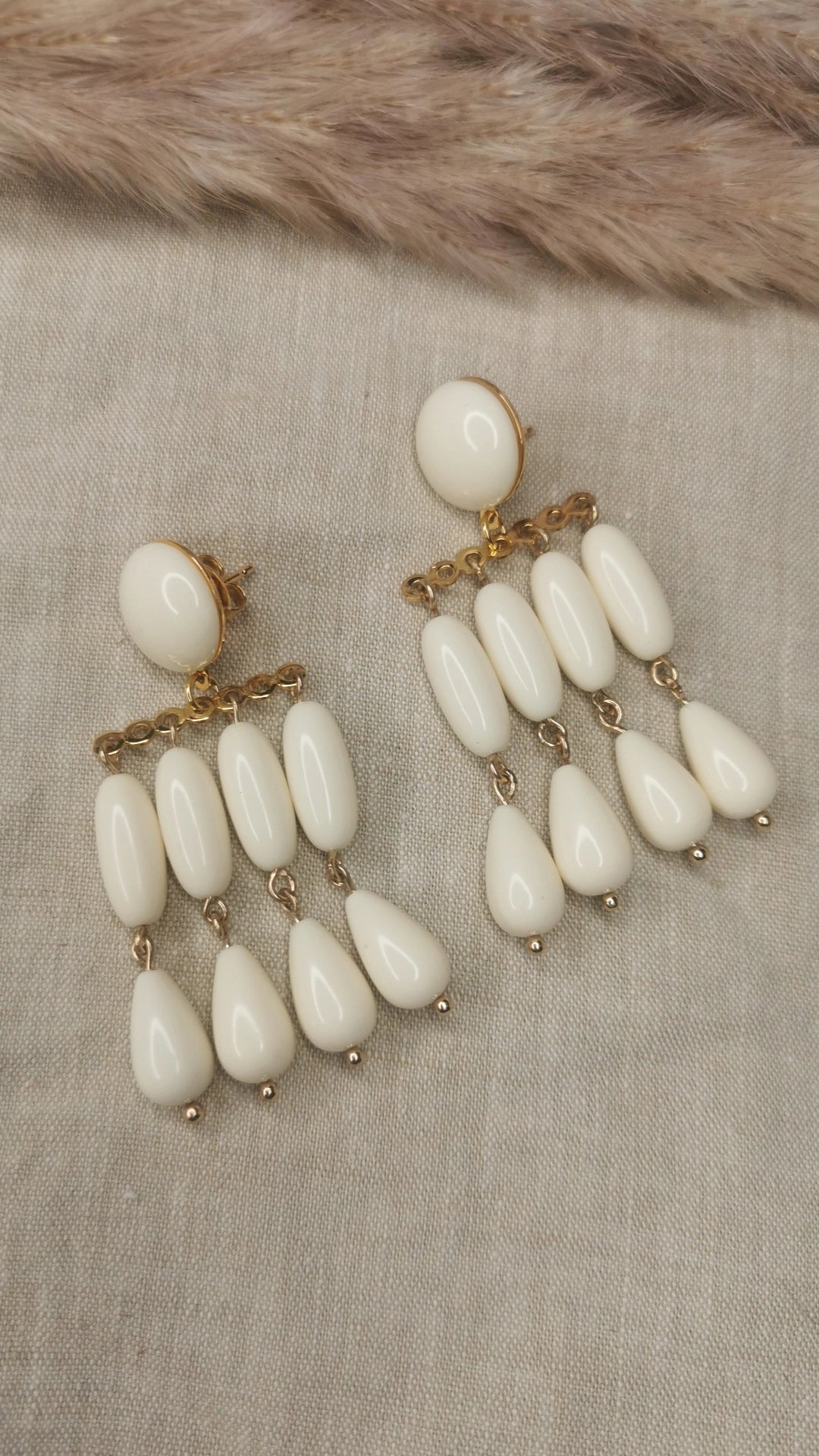 Boucles d'oreilles pendantes résine "Eva"