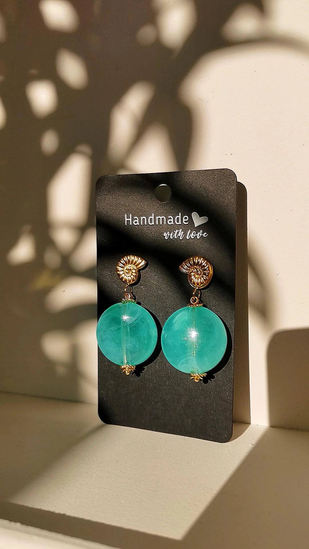 Boucles d'oreilles sirène en résine et coquillage "Douceur bohème"